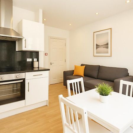 Bute Park Apartment W/ Heating + Private Bathroom كارديف المظهر الخارجي الصورة